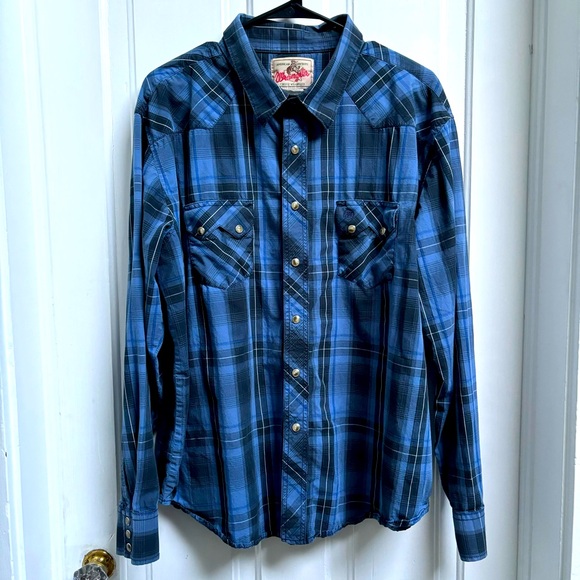 VINTAGE MENS BLUE AND BLACK PLAID SNAP FRONT WESTERN SHIRT BY WRANGLER SIZE XXL - Picture 1 of 6